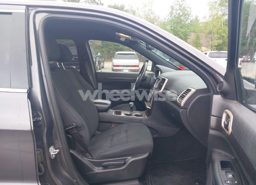 Photo 5 of 2014 Jeep Grand CHEROKEE LAREDO (VIN 1C4RJFAG7EC333286)