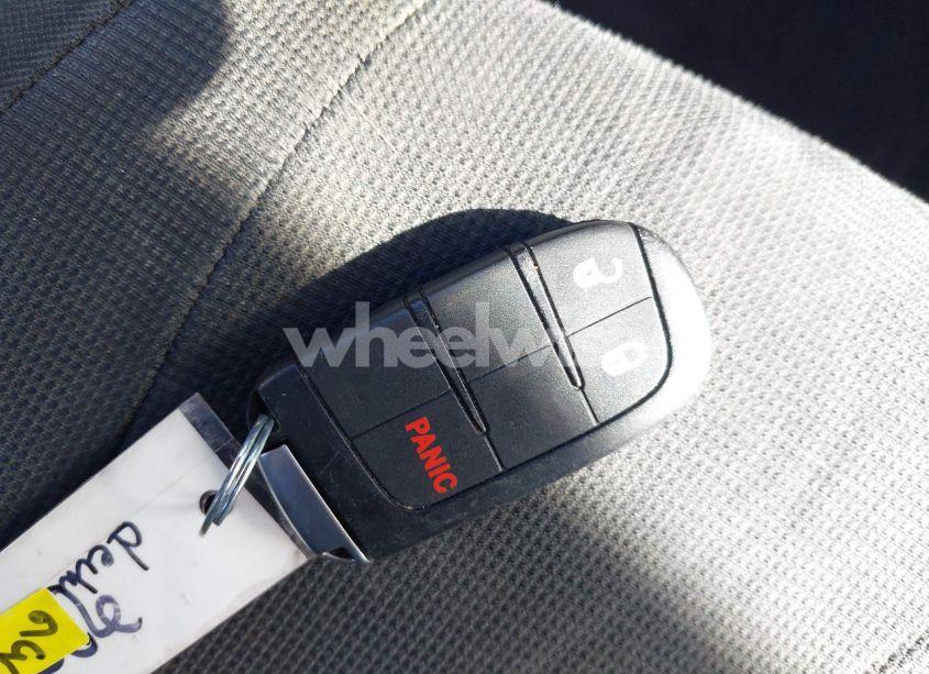 Photo 11 of 2014 Jeep Grand CHEROKEE LAREDO (VIN 1C4RJFAG7EC391463)