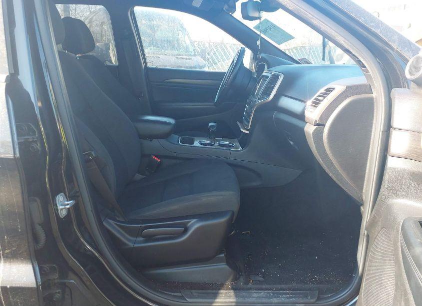 Photo 5 of 2014 Jeep Grand CHEROKEE LAREDO (VIN 1C4RJFAG7EC470213)