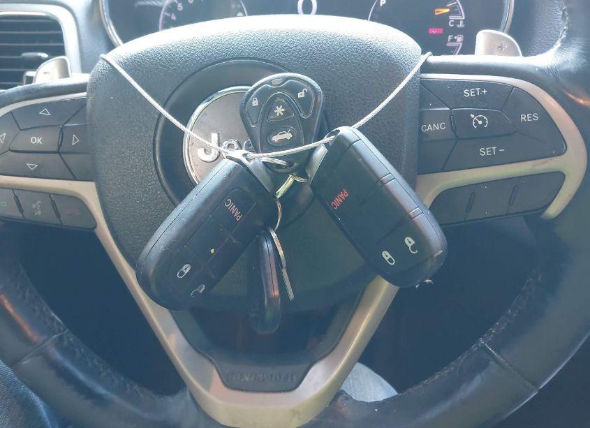 Photo 11 of 2014 Jeep Grand CHEROKEE LAREDO (VIN 1C4RJFAG7EC544777)