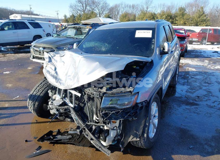 Photo 2 of 2015 Jeep Grand CHEROKEE LAREDO (VIN 1C4RJFAG7FC168602)