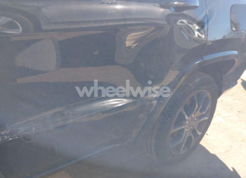 Photo 18 of 2015 Jeep Grand CHEROKEE ALTITUDE (VIN 1C4RJFAG7FC195833)