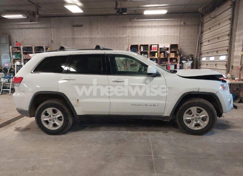 Photo 13 of 2015 Jeep Grand CHEROKEE LAREDO (VIN 1C4RJFAG7FC676424)
