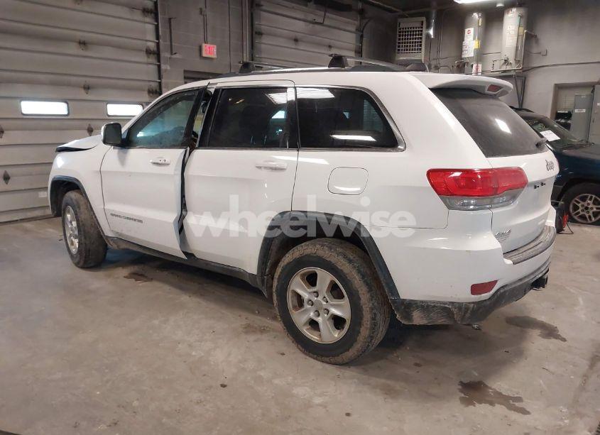 Photo 3 of 2015 Jeep Grand CHEROKEE LAREDO (VIN 1C4RJFAG7FC676424)