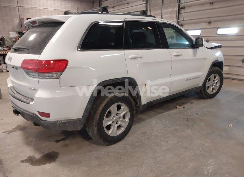 Photo 4 of 2015 Jeep Grand CHEROKEE LAREDO (VIN 1C4RJFAG7FC676424)