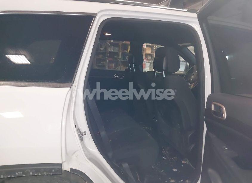 Photo 8 of 2015 Jeep Grand CHEROKEE LAREDO (VIN 1C4RJFAG7FC676424)