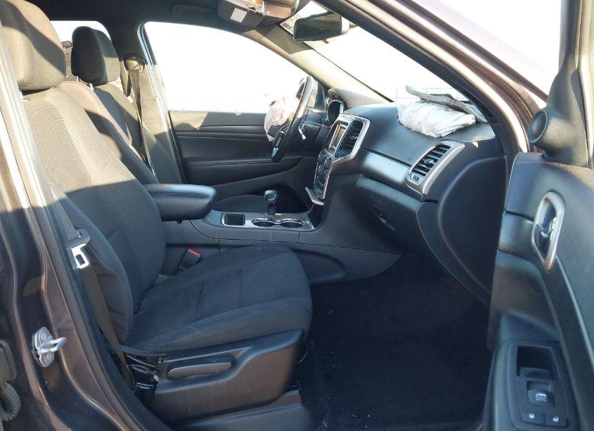 Photo 5 of 2015 Jeep Grand CHEROKEE LAREDO (VIN 1C4RJFAG7FC821946)