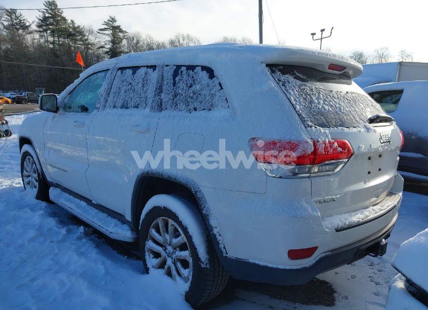 Photo 3 of 2015 Jeep Grand CHEROKEE LAREDO (VIN 1C4RJFAG7FC895738)