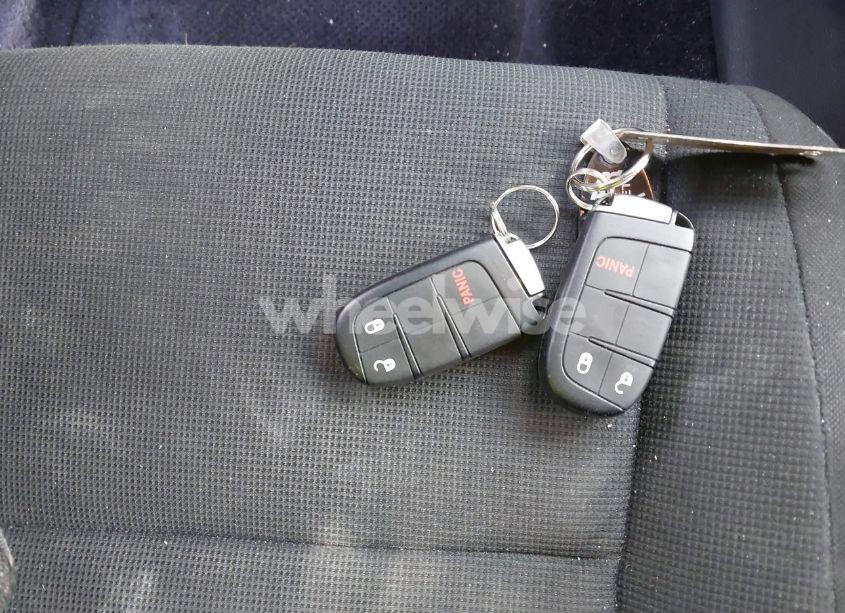 Photo 11 of 2016 Jeep Grand CHEROKEE LAREDO (VIN 1C4RJFAG7GC444018)