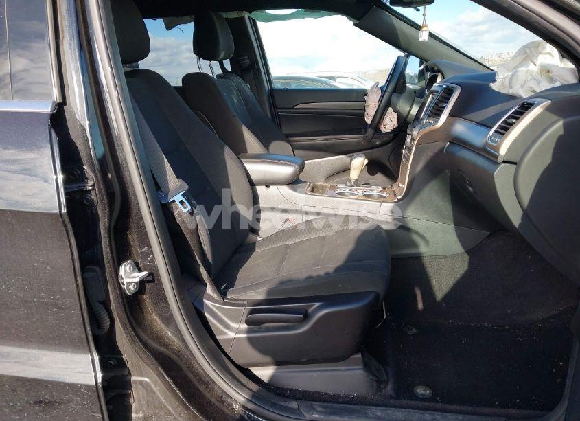 Photo 5 of 2016 Jeep Grand CHEROKEE LAREDO (VIN 1C4RJFAG7GC444018)