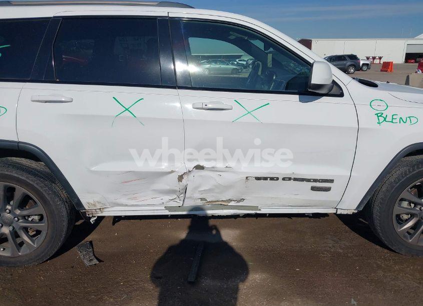 Photo 6 of 2017 Jeep Grand CHEROKEE 75TH ANNIVERSARY EDITION 4X4 (VIN 1C4RJFAG7HC607543)