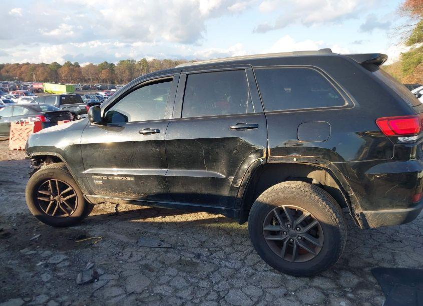 Photo 14 of 2017 Jeep Grand CHEROKEE 75TH ANNIVERSARY EDITION 4X4 (VIN 1C4RJFAG7HC645175)