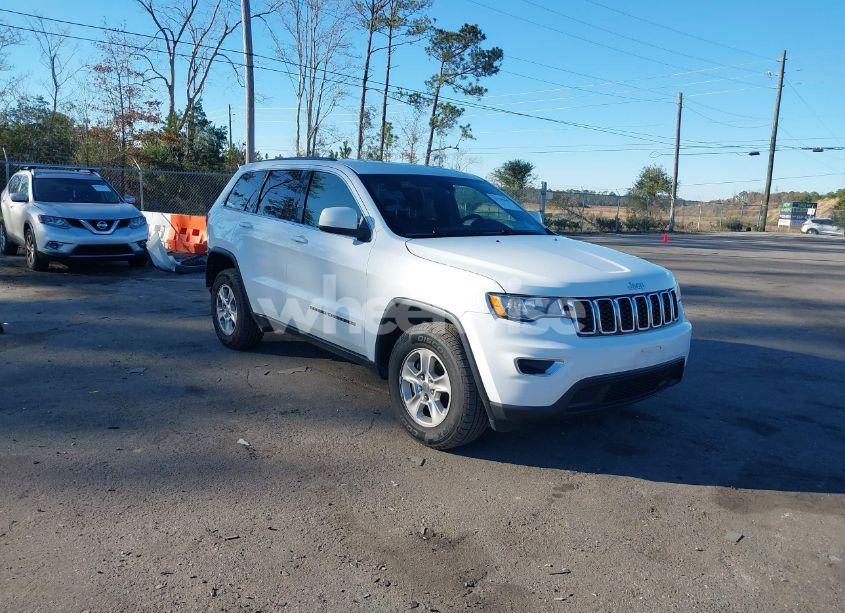 2017 Jeep Grand CHEROKEE LAREDO 4X4 (VIN 1C4RJFAG7HC688625) main photo