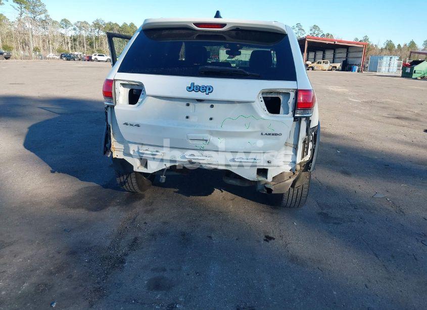 Photo 6 of 2017 Jeep Grand CHEROKEE LAREDO 4X4 (VIN 1C4RJFAG7HC688625)