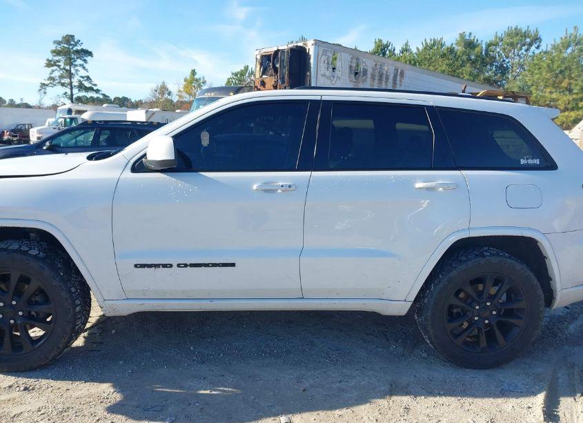 Photo 14 of 2017 Jeep Grand CHEROKEE ALTITUDE 4X4 (VIN 1C4RJFAG7HC700644)