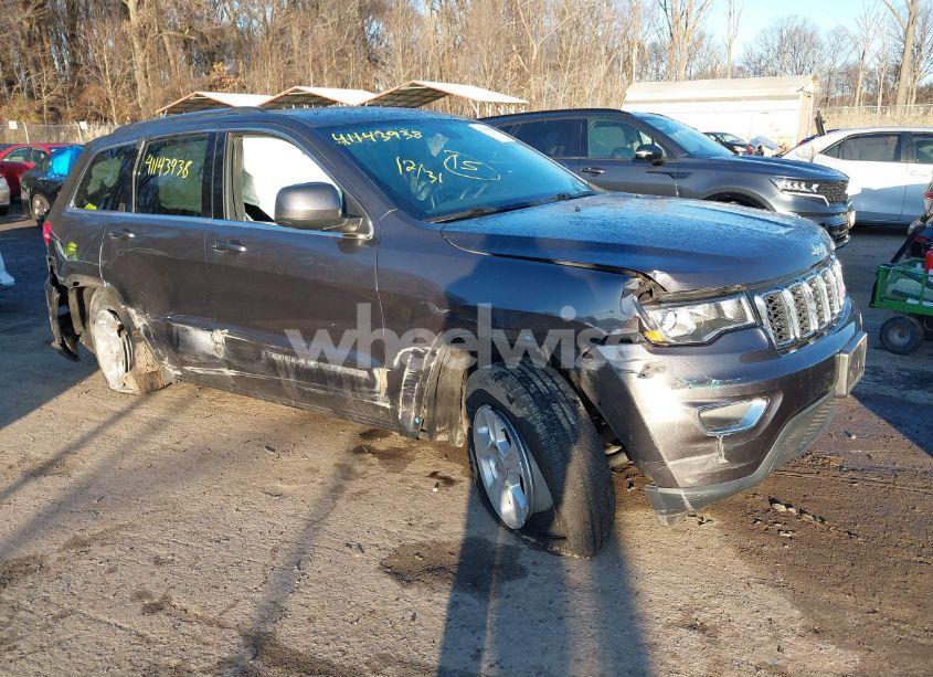 2017 Jeep Grand CHEROKEE LAREDO 4X4 (VIN 1C4RJFAG7HC756017) main photo