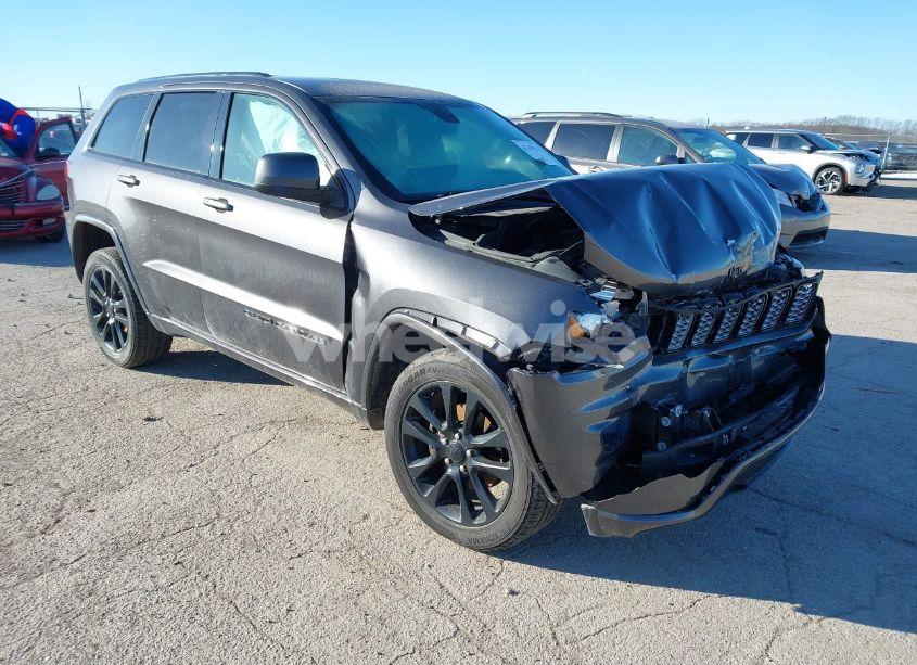 2017 Jeep Grand CHEROKEE ALTITUDE 4X4 (VIN 1C4RJFAG7HC769642) main photo