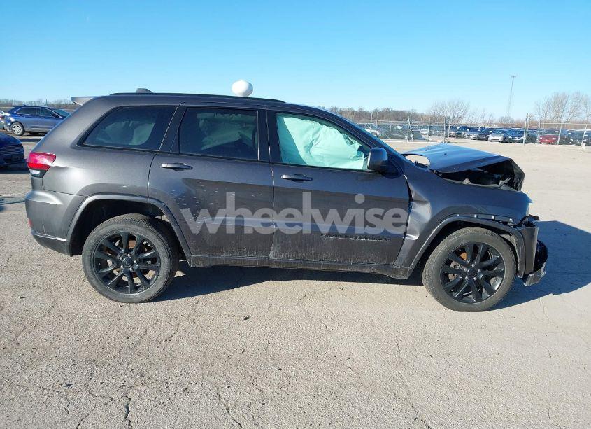 Photo 13 of 2017 Jeep Grand CHEROKEE ALTITUDE 4X4 (VIN 1C4RJFAG7HC769642)