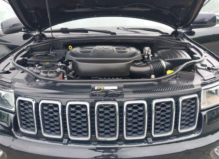 Photo 10 of 2017 Jeep Grand CHEROKEE LAREDO 4X4 (VIN 1C4RJFAG7HC849779)