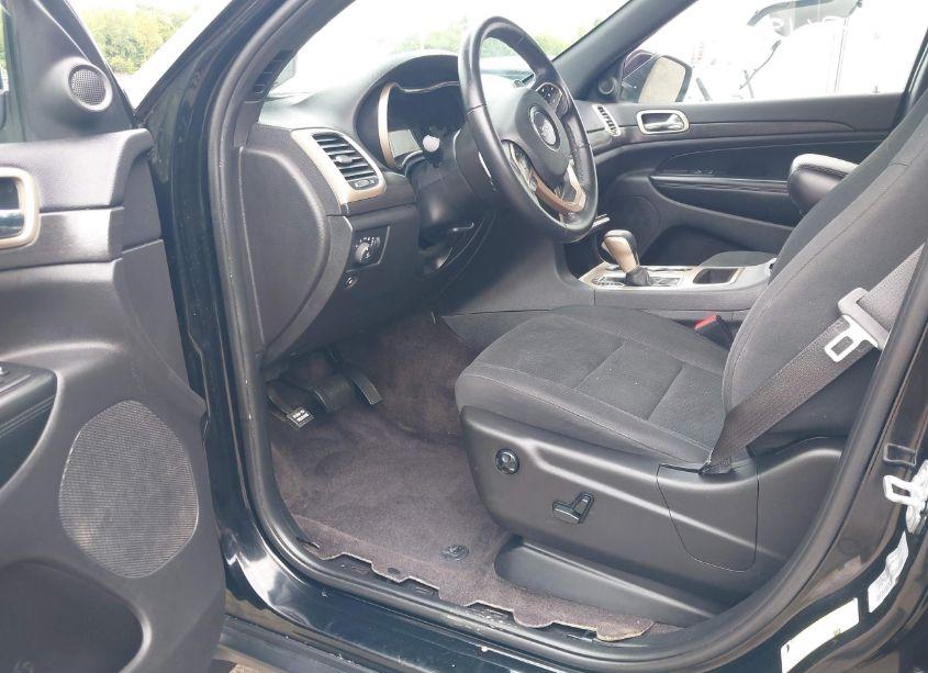 Photo 16 of 2017 Jeep Grand CHEROKEE LAREDO 4X4 (VIN 1C4RJFAG7HC849779)