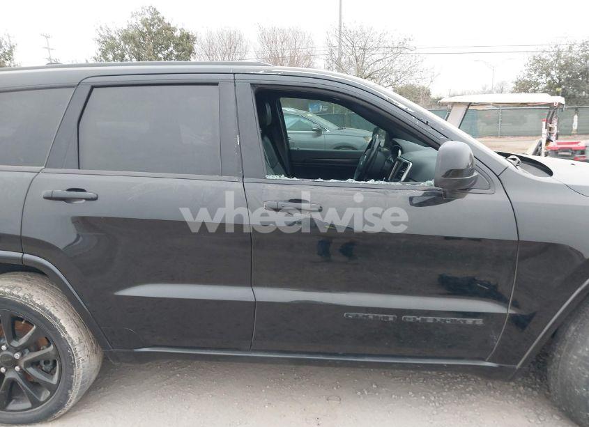 Photo 12 of 2017 Jeep Grand CHEROKEE ALTITUDE 4X4 (VIN 1C4RJFAG7HC861799)