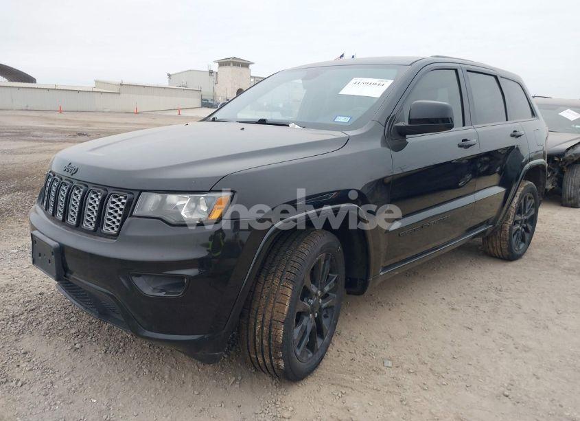 Photo 2 of 2017 Jeep Grand CHEROKEE ALTITUDE 4X4 (VIN 1C4RJFAG7HC861799)