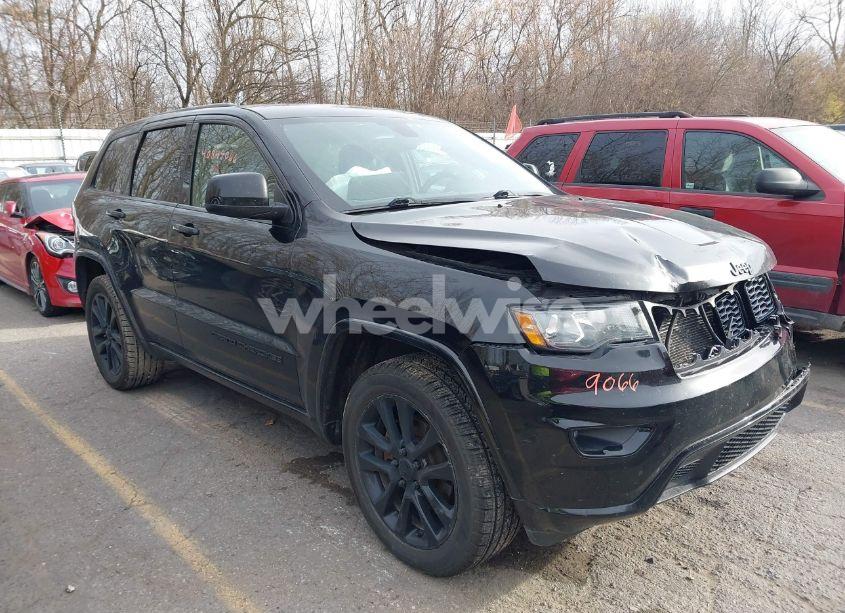 2017 Jeep Grand CHEROKEE ALTITUDE 4X4 (VIN 1C4RJFAG7HC873211) main photo