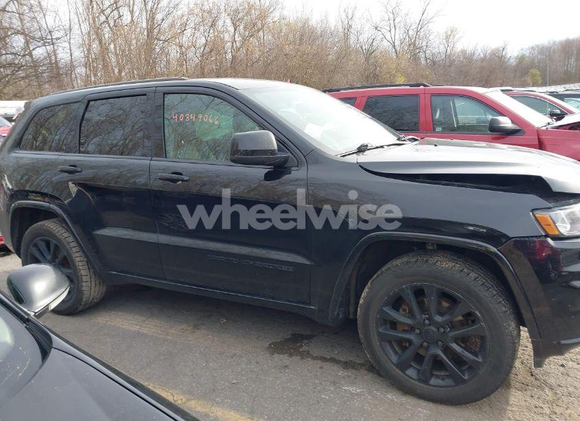 Photo 13 of 2017 Jeep Grand CHEROKEE ALTITUDE 4X4 (VIN 1C4RJFAG7HC873211)