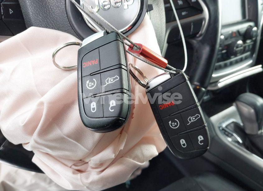 Photo 11 of 2017 Jeep Grand CHEROKEE ALTITUDE 4X4 (VIN 1C4RJFAG7HC886394)