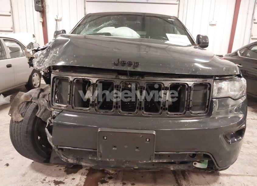 Photo 18 of 2017 Jeep Grand CHEROKEE ALTITUDE 4X4 (VIN 1C4RJFAG7HC886394)