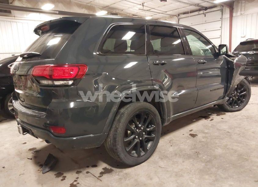 Photo 4 of 2017 Jeep Grand CHEROKEE ALTITUDE 4X4 (VIN 1C4RJFAG7HC886394)