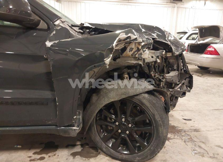 Photo 6 of 2017 Jeep Grand CHEROKEE ALTITUDE 4X4 (VIN 1C4RJFAG7HC886394)