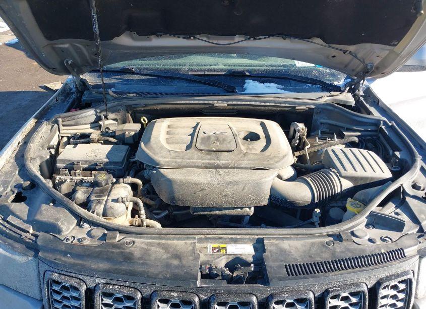 Photo 10 of 2017 Jeep Grand CHEROKEE ALTITUDE 4X4 (VIN 1C4RJFAG7HC904179)