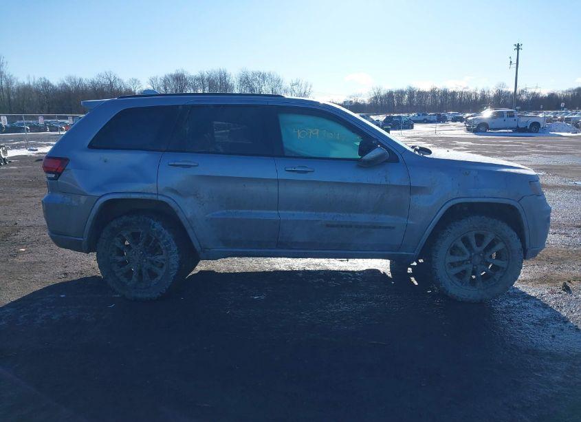 Photo 13 of 2017 Jeep Grand CHEROKEE ALTITUDE 4X4 (VIN 1C4RJFAG7HC904179)