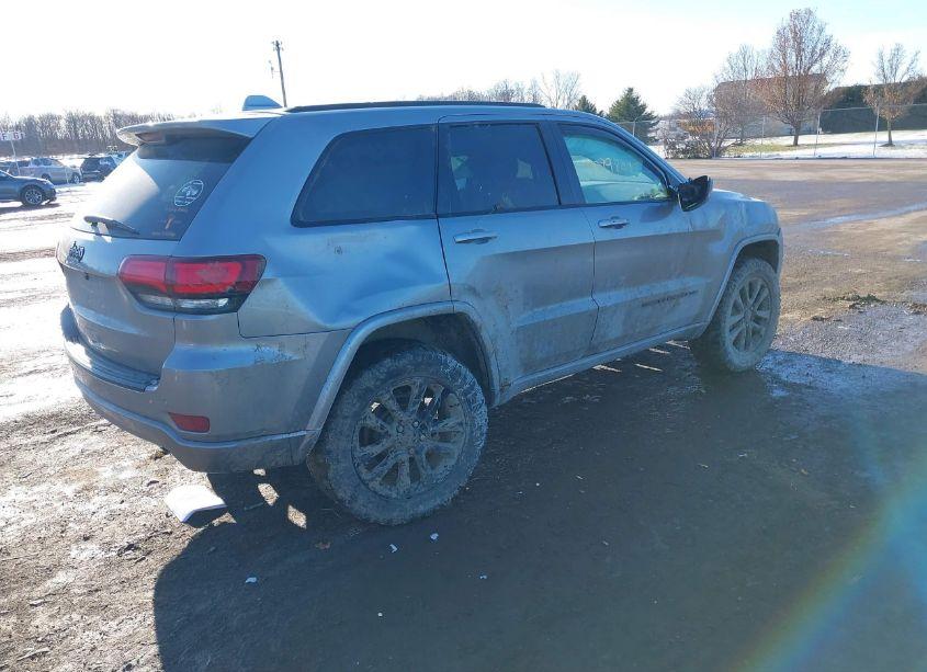 Photo 4 of 2017 Jeep Grand CHEROKEE ALTITUDE 4X4 (VIN 1C4RJFAG7HC904179)