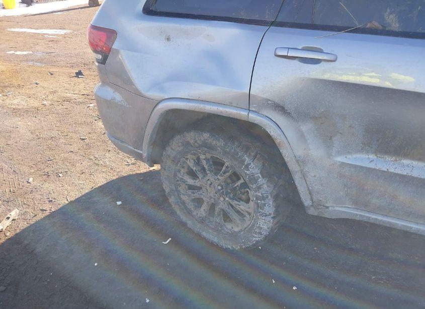 Photo 6 of 2017 Jeep Grand CHEROKEE ALTITUDE 4X4 (VIN 1C4RJFAG7HC904179)