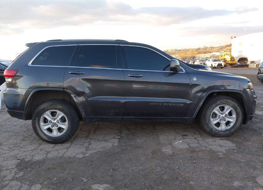 Photo 12 of 2017 Jeep Grand CHEROKEE LAREDO 4X4 (VIN 1C4RJFAG7HC921886)