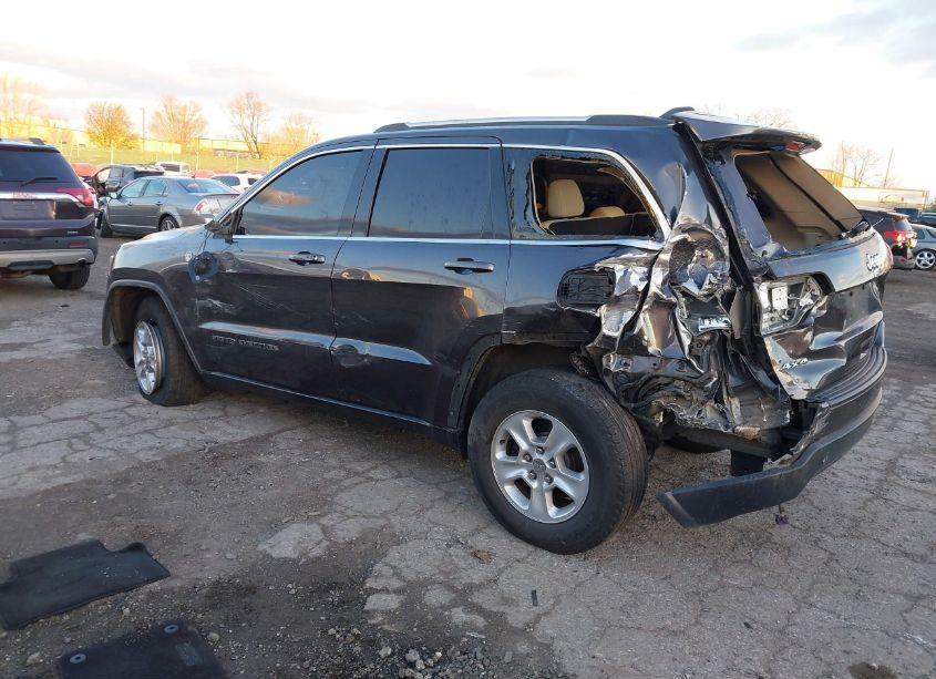 Photo 3 of 2017 Jeep Grand CHEROKEE LAREDO 4X4 (VIN 1C4RJFAG7HC921886)