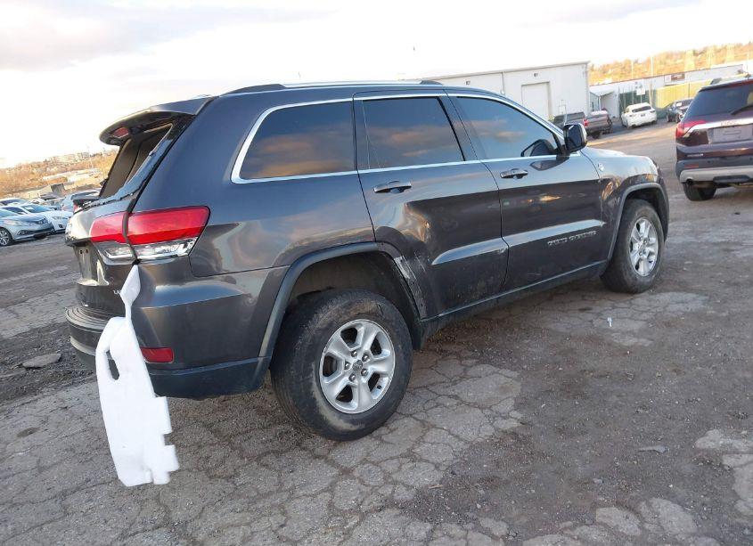 Photo 4 of 2017 Jeep Grand CHEROKEE LAREDO 4X4 (VIN 1C4RJFAG7HC921886)