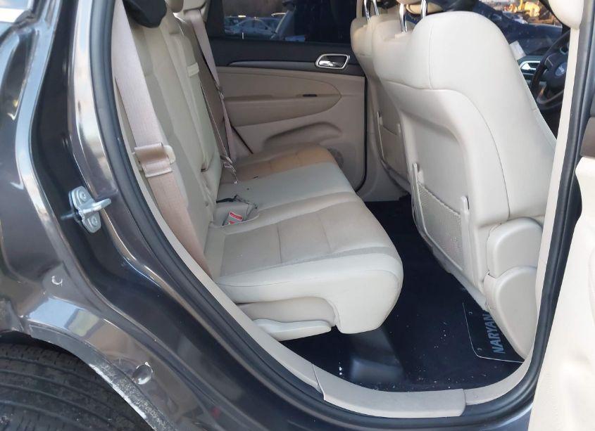 Photo 8 of 2017 Jeep Grand CHEROKEE LAREDO 4X4 (VIN 1C4RJFAG7HC921886)