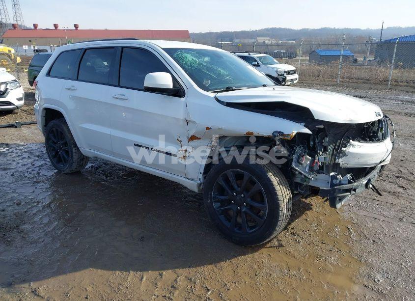 2018 Jeep Grand CHEROKEE ALTITUDE 4X4 (VIN 1C4RJFAG7JC137214) main photo