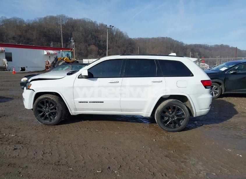 Photo 14 of 2018 Jeep Grand CHEROKEE ALTITUDE 4X4 (VIN 1C4RJFAG7JC137214)