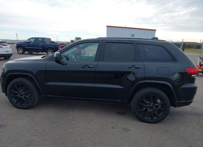 Photo 14 of 2018 Jeep Grand CHEROKEE ALTITUDE 4X4 (VIN 1C4RJFAG7JC286240)