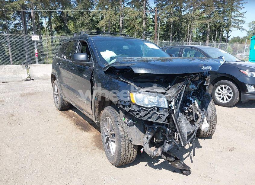 2019 Jeep Grand CHEROKEE LAREDO E 4X4 (VIN 1C4RJFAG7KC548047) main photo