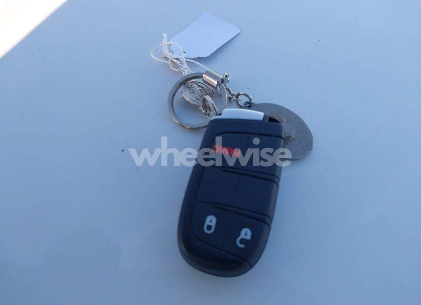 Photo 11 of 2019 Jeep Grand CHEROKEE LAREDO E 4X4 (VIN 1C4RJFAG7KC694674)