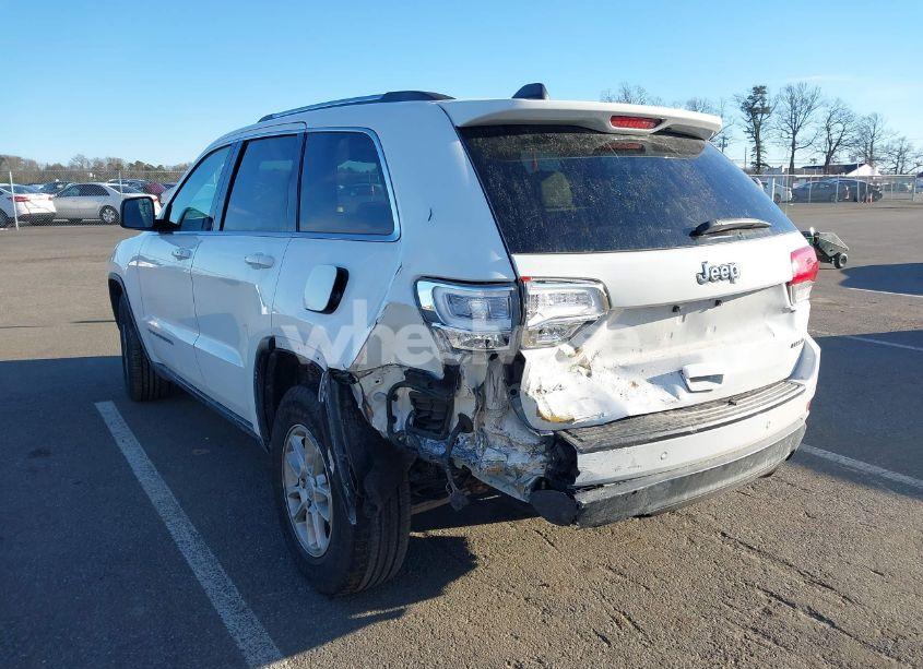 Photo 3 of 2019 Jeep Grand CHEROKEE LAREDO E 4X4 (VIN 1C4RJFAG7KC694674)
