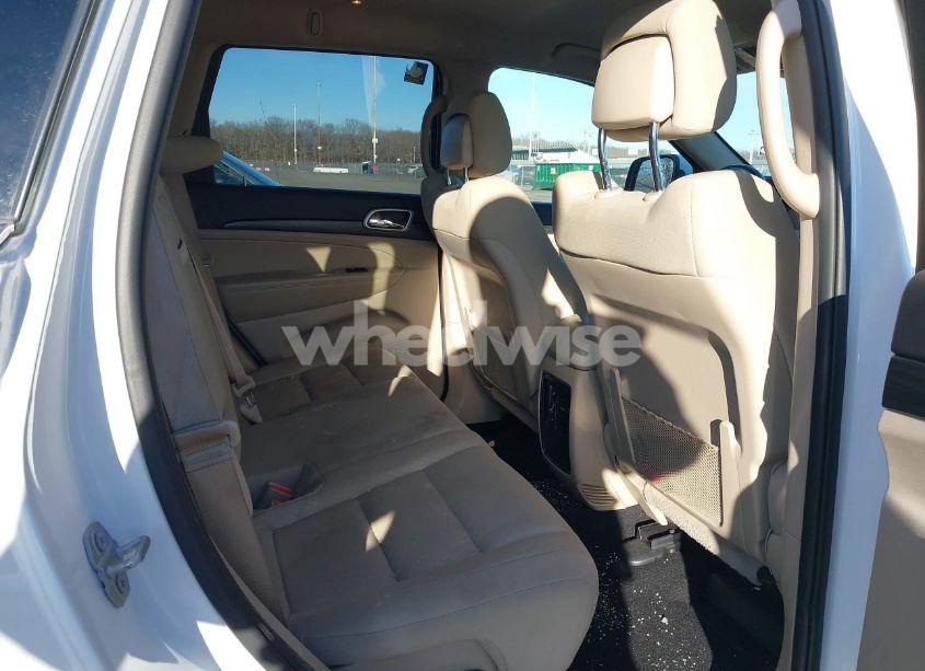 Photo 8 of 2019 Jeep Grand CHEROKEE LAREDO E 4X4 (VIN 1C4RJFAG7KC694674)