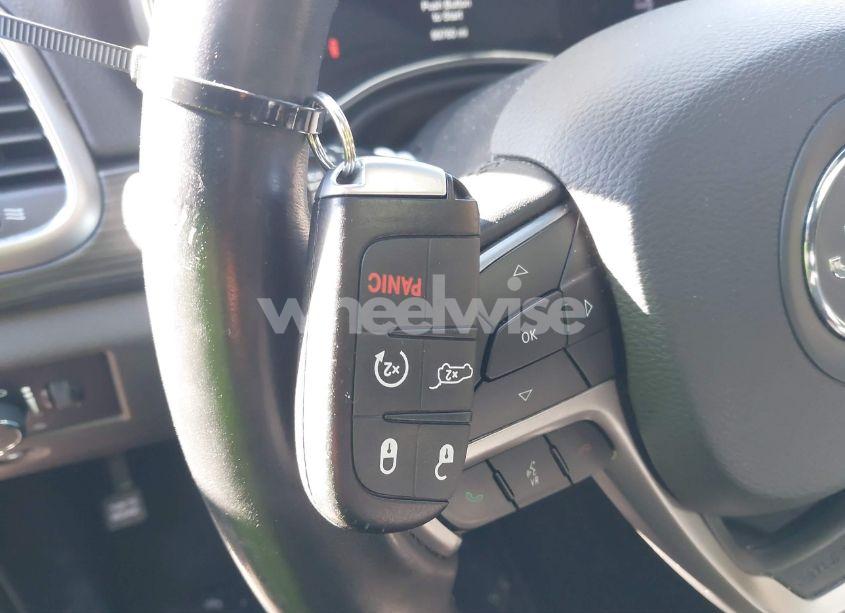 Photo 11 of 2019 Jeep Grand CHEROKEE ALTITUDE 4X4 (VIN 1C4RJFAG7KC702403)