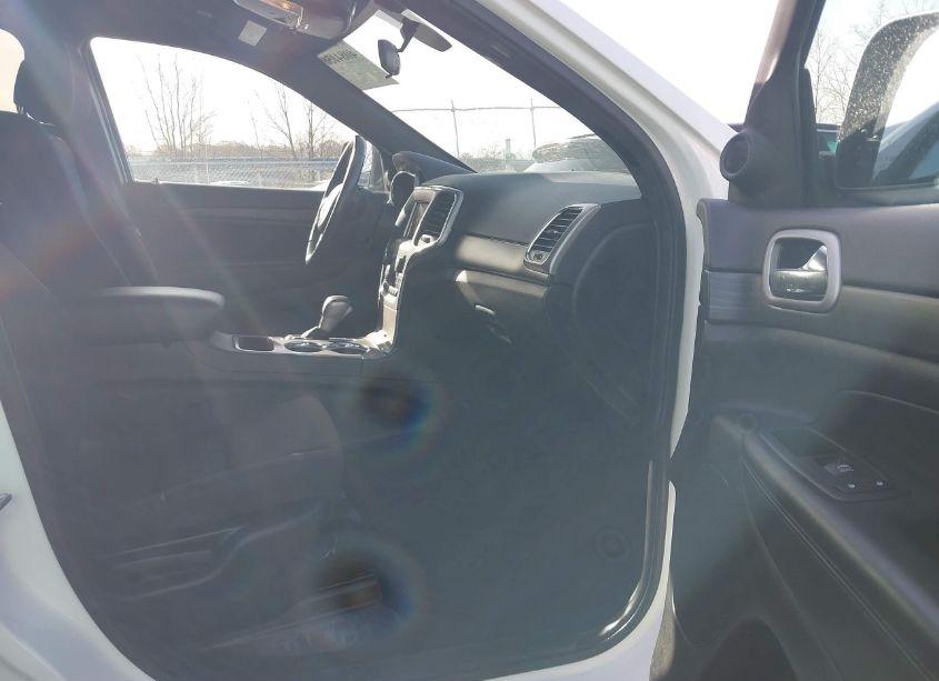 Photo 5 of 2021 Jeep Grand CHEROKEE LAREDO E 4X4 (VIN 1C4RJFAG7MC508537)