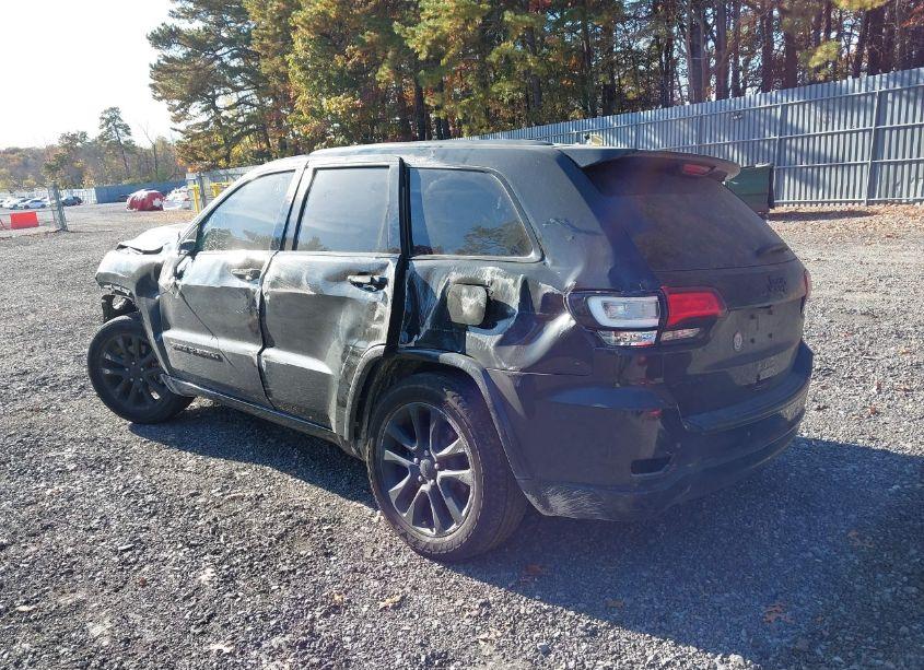 Photo 3 of 2021 Jeep Grand CHEROKEE LAREDO X 4X4 (VIN 1C4RJFAG7MC552358)